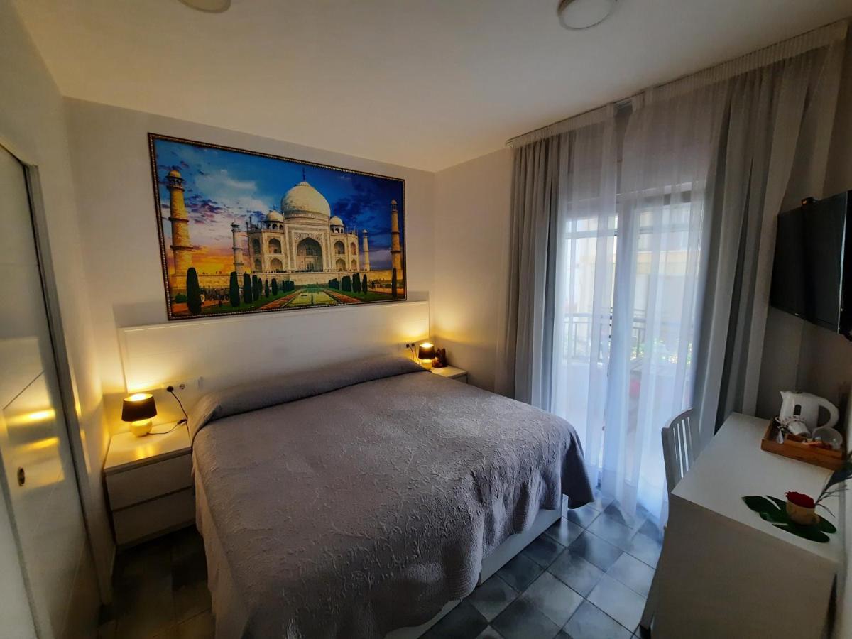 Hotel Maravillas Del Mundo Calp Zimmer foto